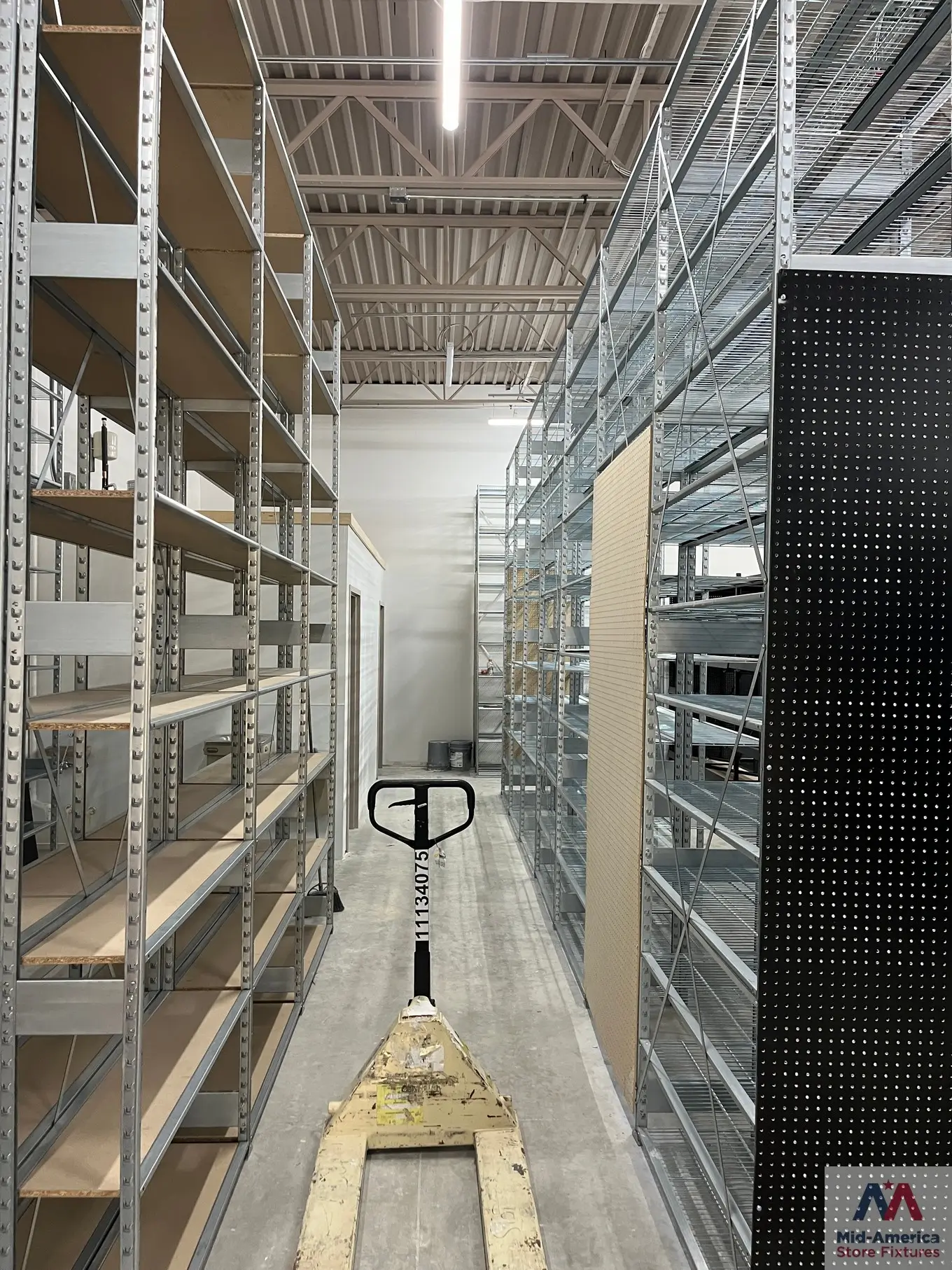 Stockroom Rails S-Series Stockroom Shelving | Mid-America Store Fixtures